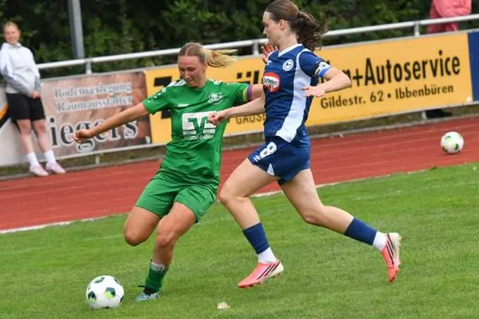 Sofia Rieke (l.) machte mit ihrem tollen Distanztreffer zum 3:1 in Hauenhorst den Deckel drauf.